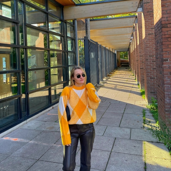 Meet your Posher, Khristina - Picture 1 of 1
